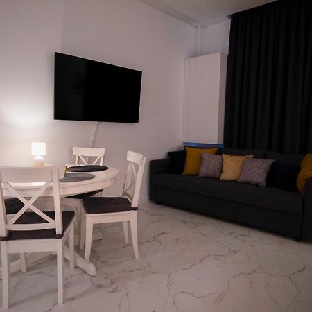 Infinite Sea View Studio Mamaia Exterior photo