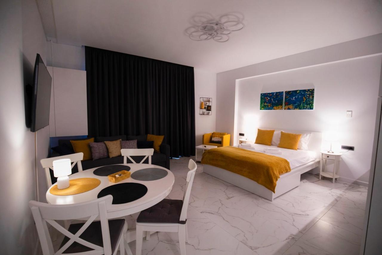 Infinite Sea View Studio Mamaia Exterior photo