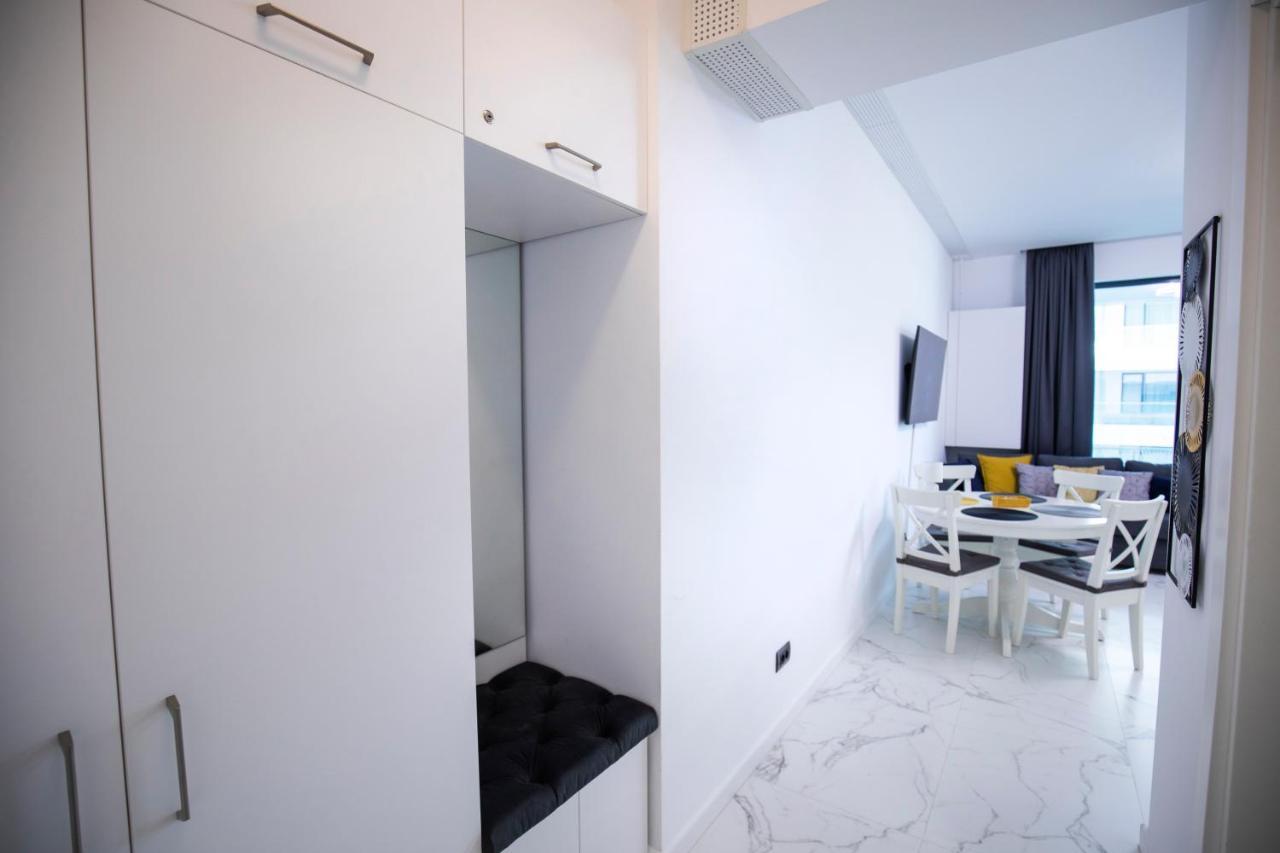 Infinite Sea View Studio Mamaia Exterior photo